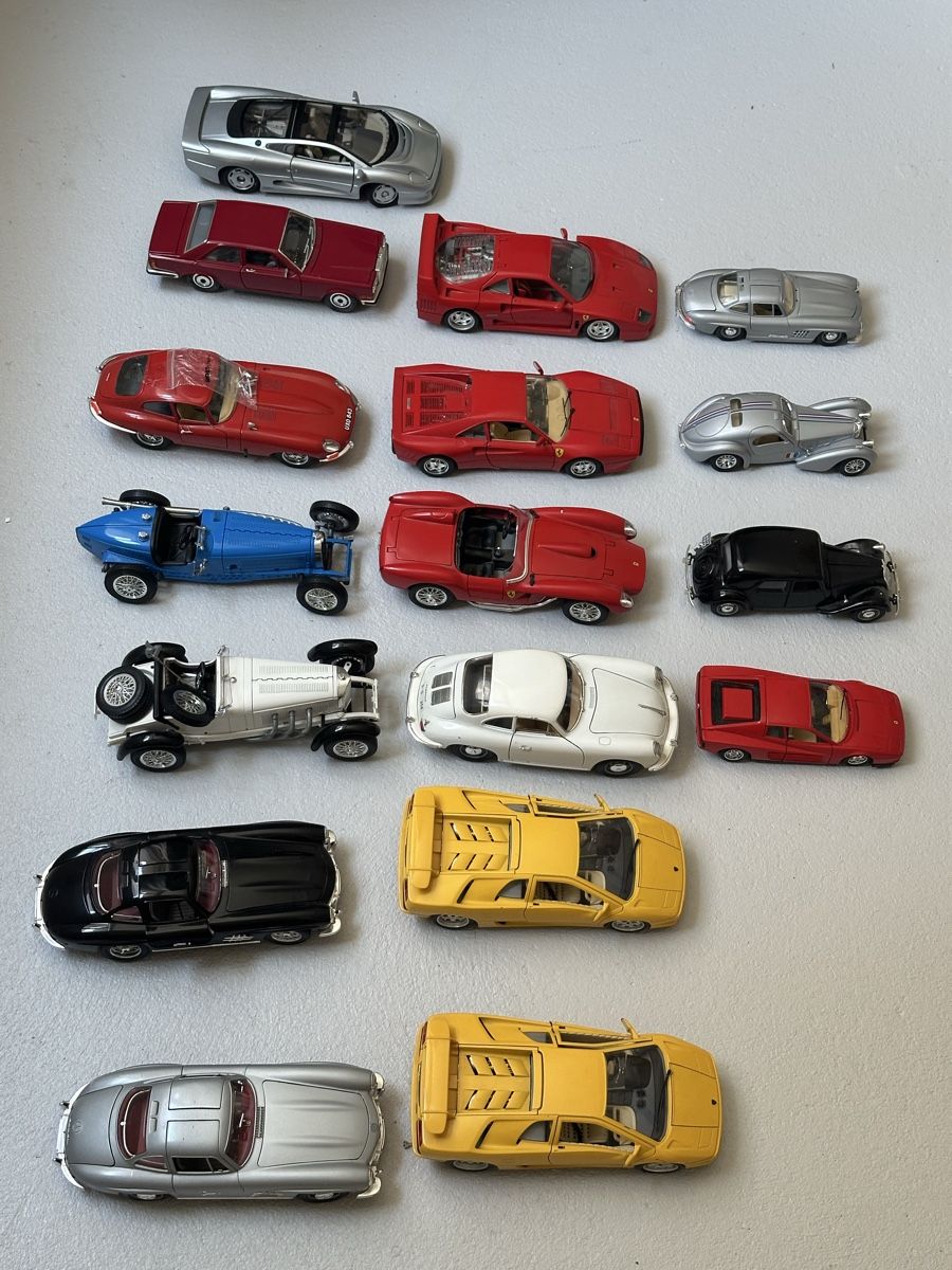 Bburago Modellini d'auto: Bburago Modellauto-Sammlung – 17 Modelle  – Usato da Bottighofen venduto da mfi_6nkw 4