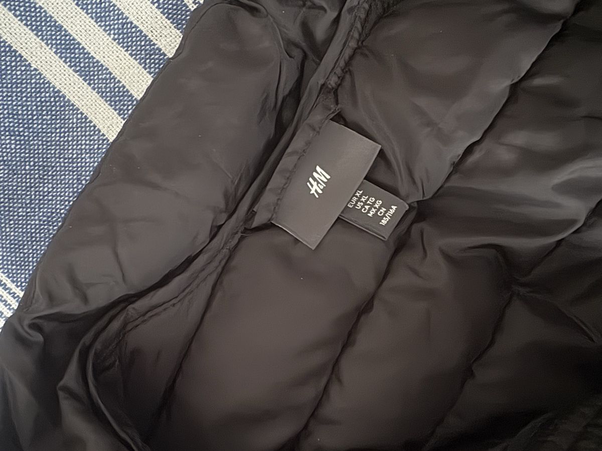 H&M Gilets & Westen: Steppweste H&M schwarz Gr XL – Gebraucht aus Thun von tulpentau 1