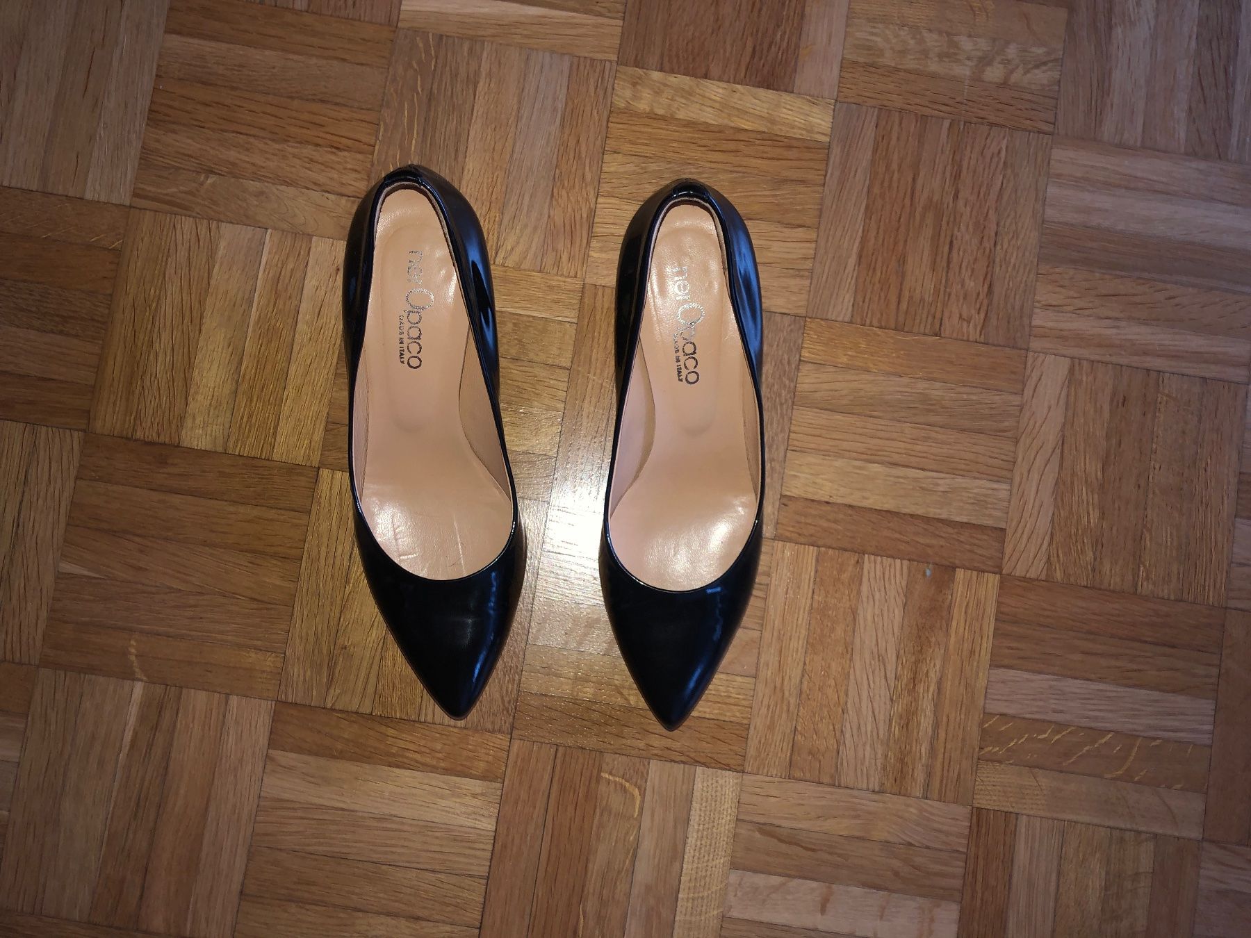 Scarpe da donna: Schuhe Pumps Lackleder Gr 38 – Usato da Zug venduto da estarthyme 5