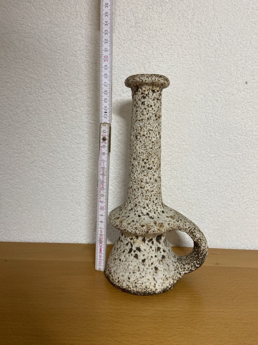 Vasen & Gefässe: Dutch Studio Ceramic Lava Vase with Handle by Marius & Hugo – Gebraucht aus Dulliken von nao_8mtc 8
