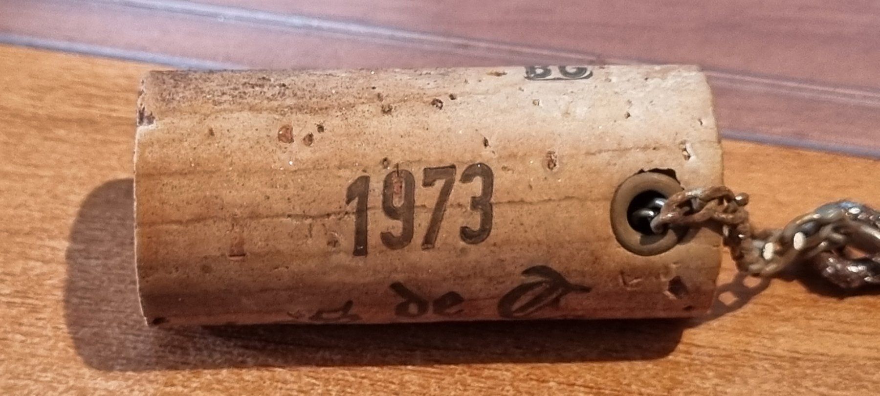 Schlüsselanhänger & - bänder: Bouchon Porte-clé Clos de Tard 1973 - Rare – Neu und originalverpackt aus Bure von chap981 1