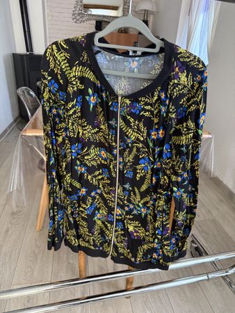 Veste fleurie Ulla Popken, taille 50/52, parfait automne!