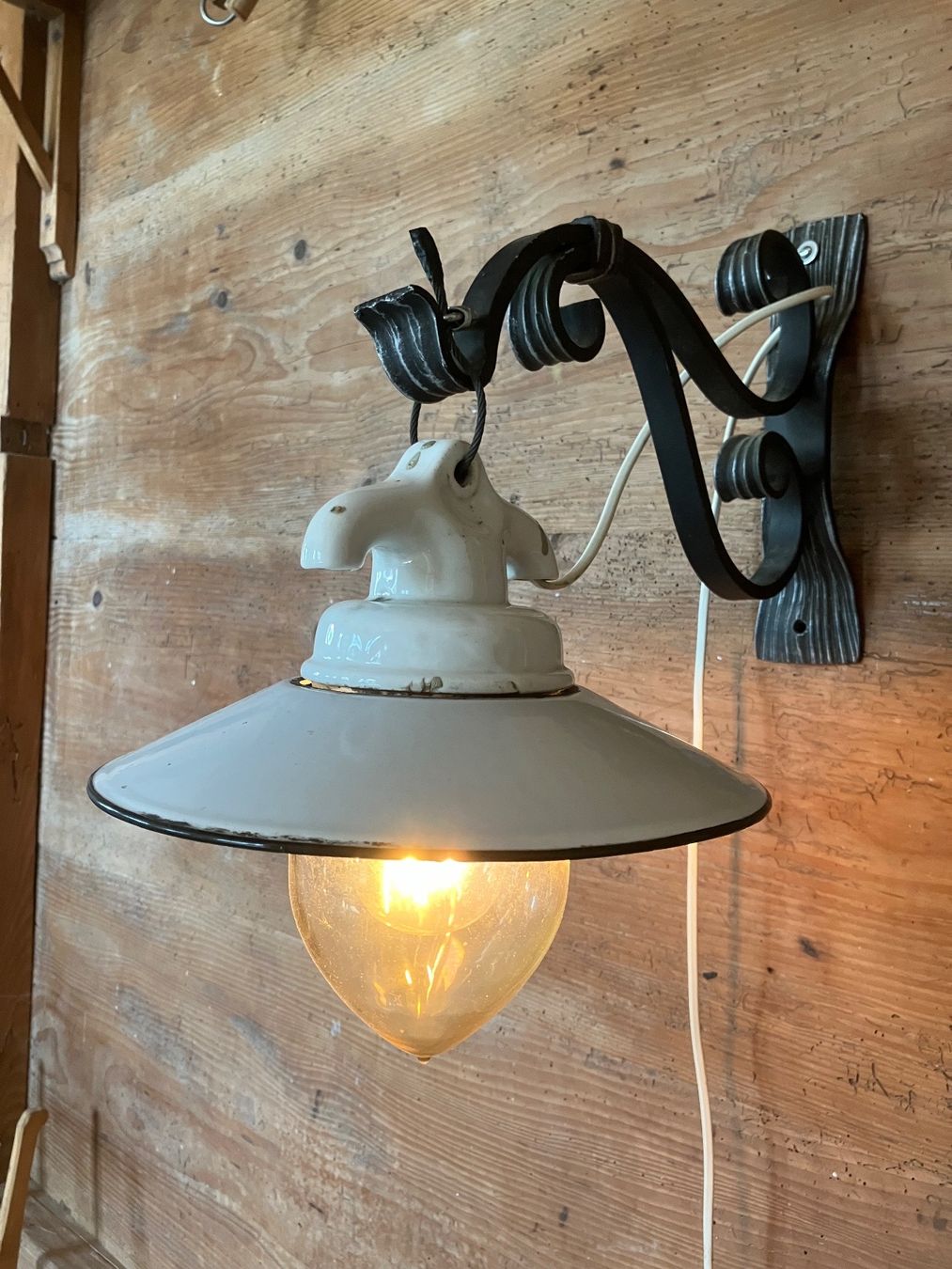 Lampen: Hängelampe, Lampe, Stalllampe, Wandlampe – Gebraucht aus Neftenbach von 889095 3
