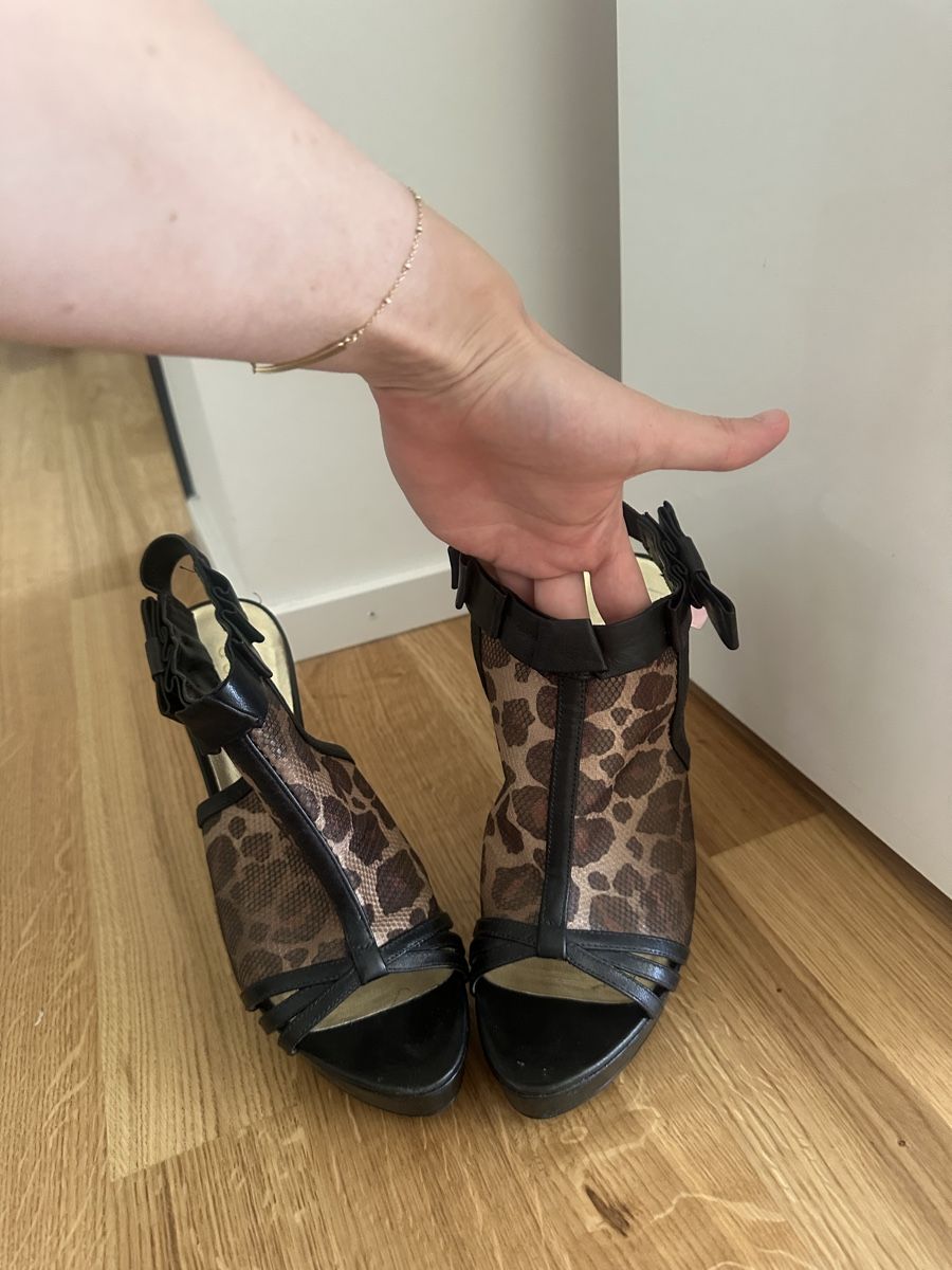 Guess Scarpe da donna: Guess Schuh – Usato da Dietikon venduto da Terezah