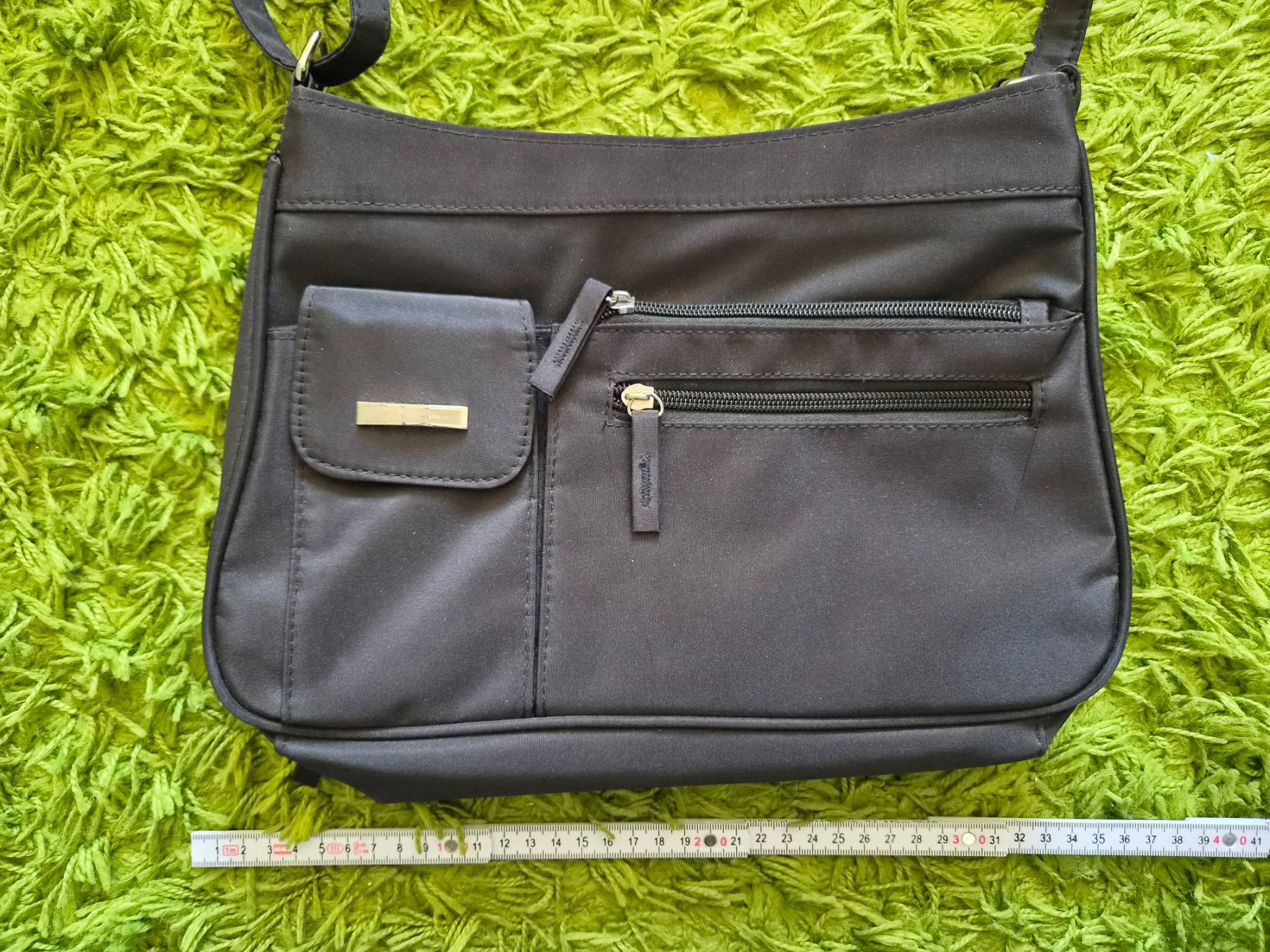 Borse da donna: Neue Handtasche mit vielen Fächern – Usato da Zürich venduto da chralo 1