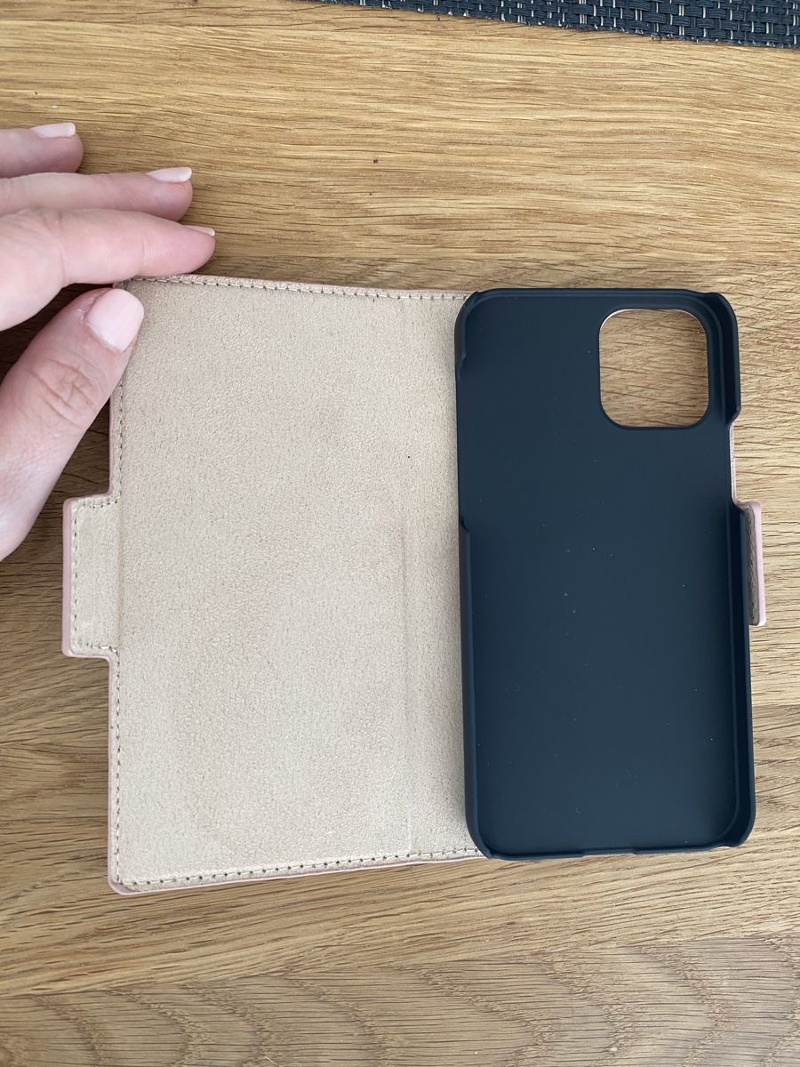 iDeal of Sweden Cover & Protezioni schermo: IPhone Case Ideal of Sweden – Nuovo e nell'imballaggio originale da Zürich venduto da tsunrise122 3