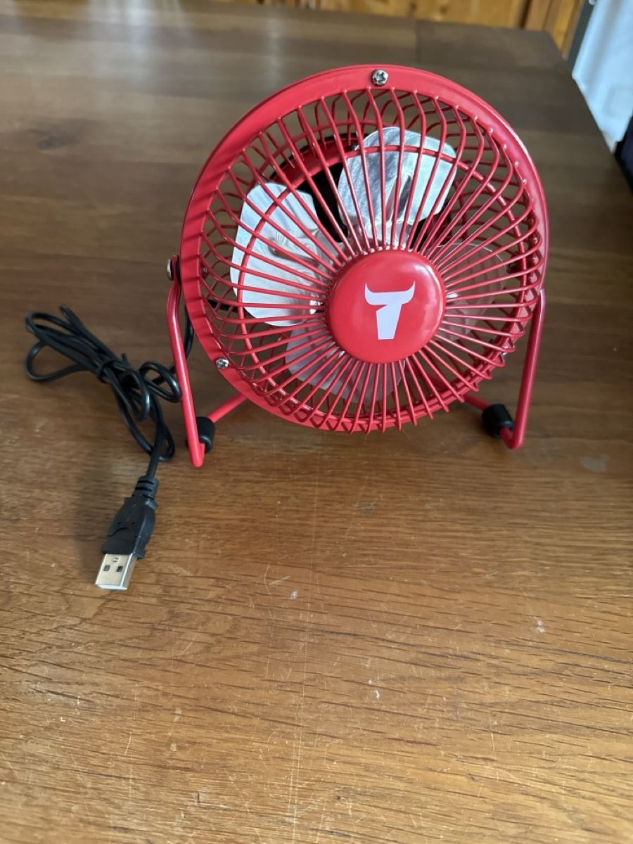 Ventilatori: STIER USB Ventilator rot neu mit Anleitung – Nuovo e nell'imballaggio originale da Therwil venduto da Schneefra1 2