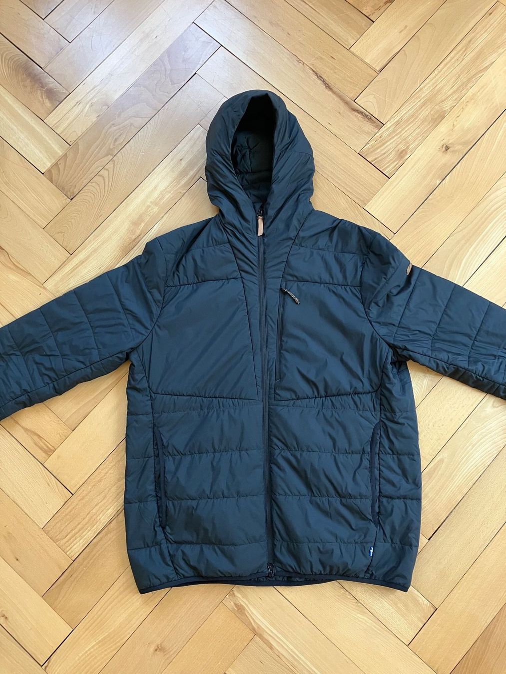 Fjällräven Giacche: Fjällräven Keb Padded Hoodie Jacket – Usato da Neuchâtel venduto da Luta80