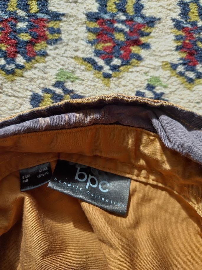 Lotti di vestiti: Jeans 2 Hemden – Usato da Sissach venduto da Remanka 3