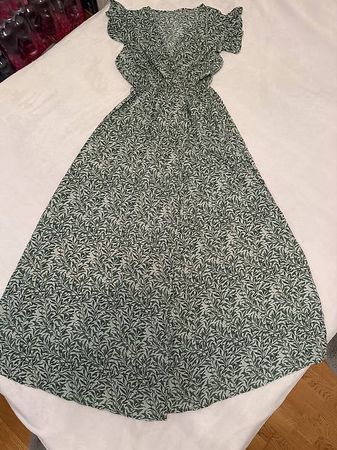 Kleid Sommerliches Maxikleid mit Blätterprint, Grösse L