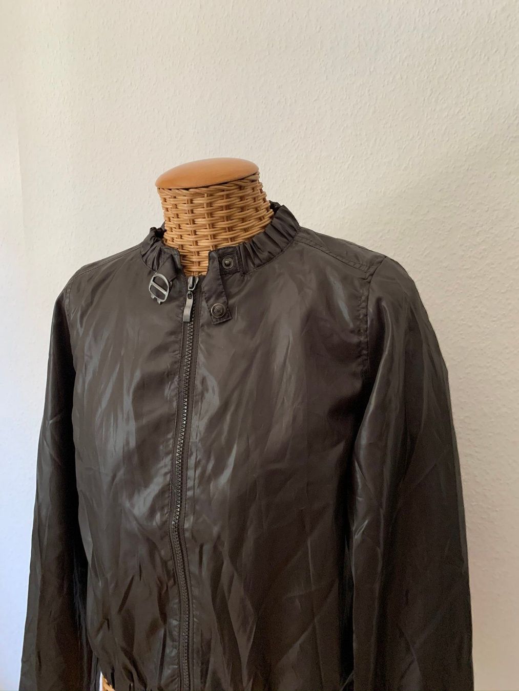 Zara Jacken: ZARA - Jacke dunkelbraun M – Gebraucht aus Zürich von Diazaio 1