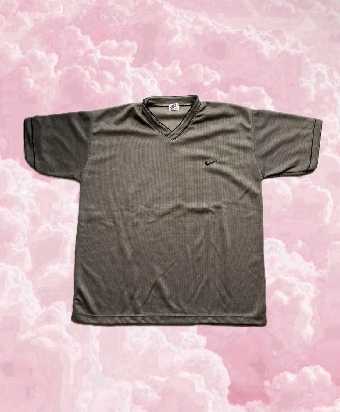 Nike T-shirt: Vintage Nike T-Shirt – Usato da Wigoltingen venduto da _vntg_