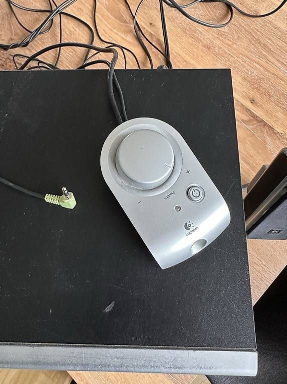Casse acustiche: Enceinte logitech Z3 type 2.1 – Usato da Fribourg venduto da bmz3 1