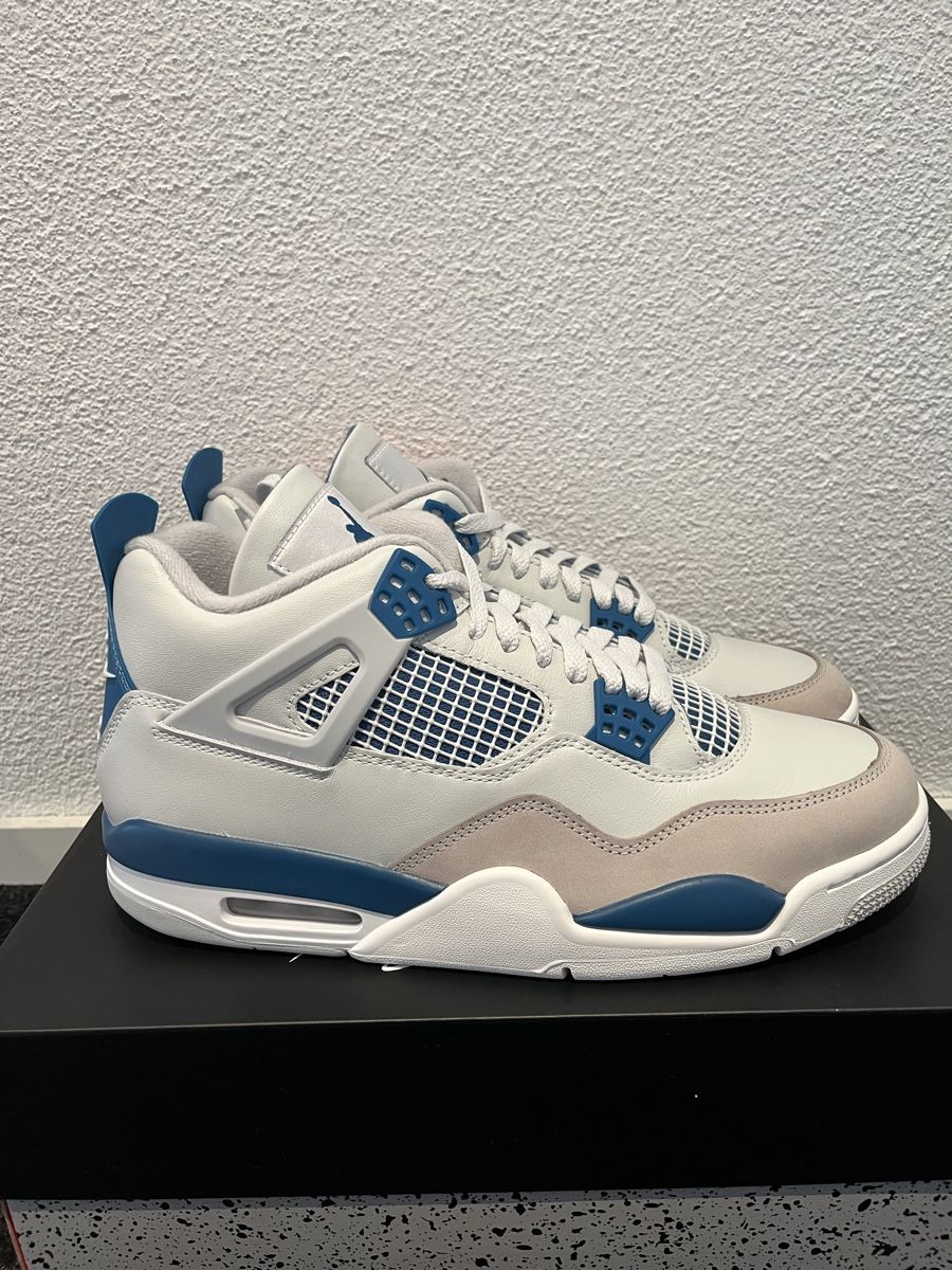 Jordan Scarpe da uomo: Jordan 4 Military Blue EU 43 – Nuovo e nell'imballaggio originale da Neuendorf venduto da Kiwiliblue