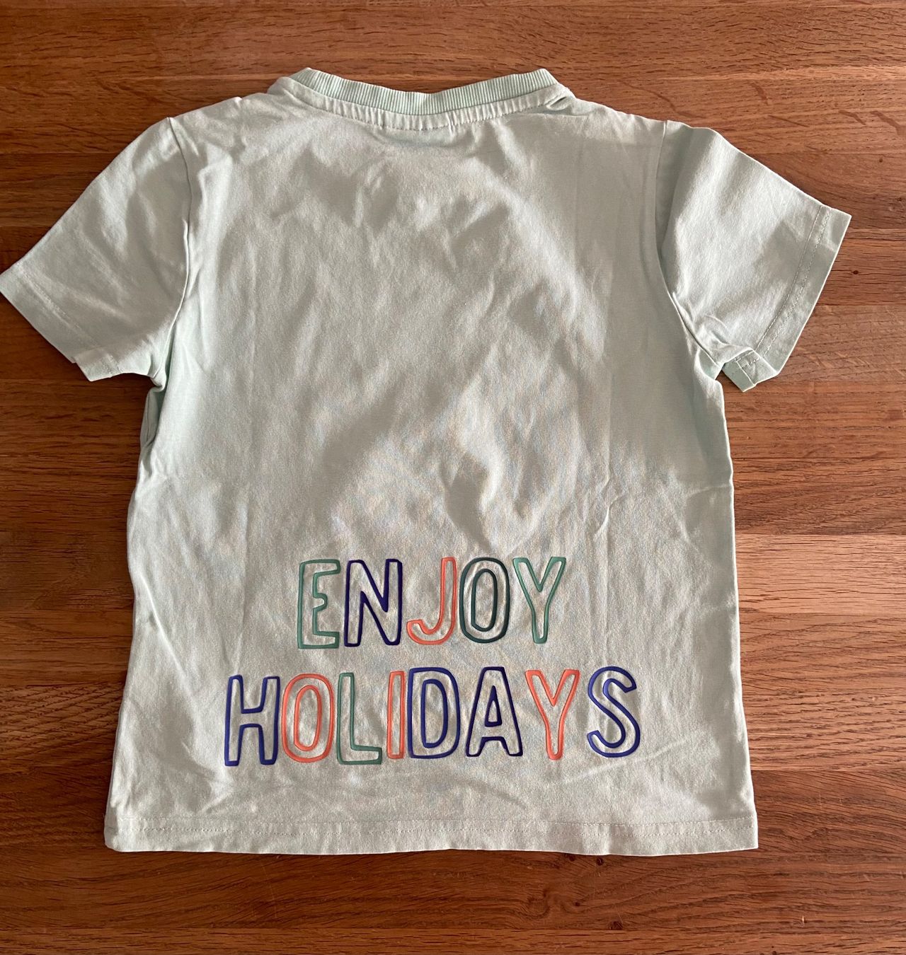 Camicie, T-shirt & Polo: Tshirt ENJOY HOLIDAYS, 116cm, Baumwolle&Elastan – Usato da Bassersdorf venduto da och_928l 1