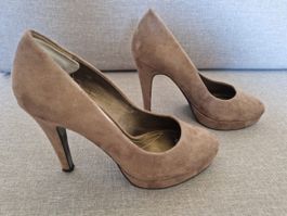 Elegante Wildleder High Heels, beige, Grösse 36, Top Zustand