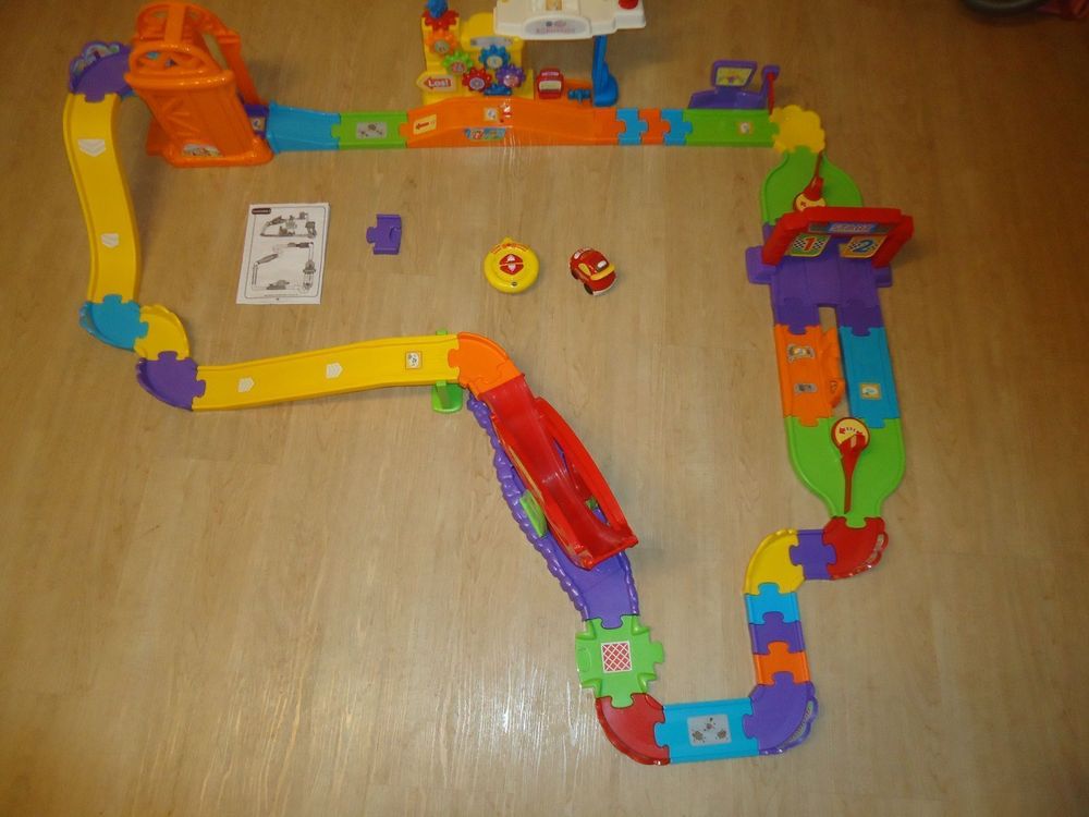 Vtech RC - Rennbahn mit 2 RC-Cars (Gebraucht) in Schattdorf für CHF 35 ...
