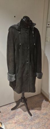 Damen Mantel Lammfell mit Kapuze schwarz FELDPAUSCH GR. 44