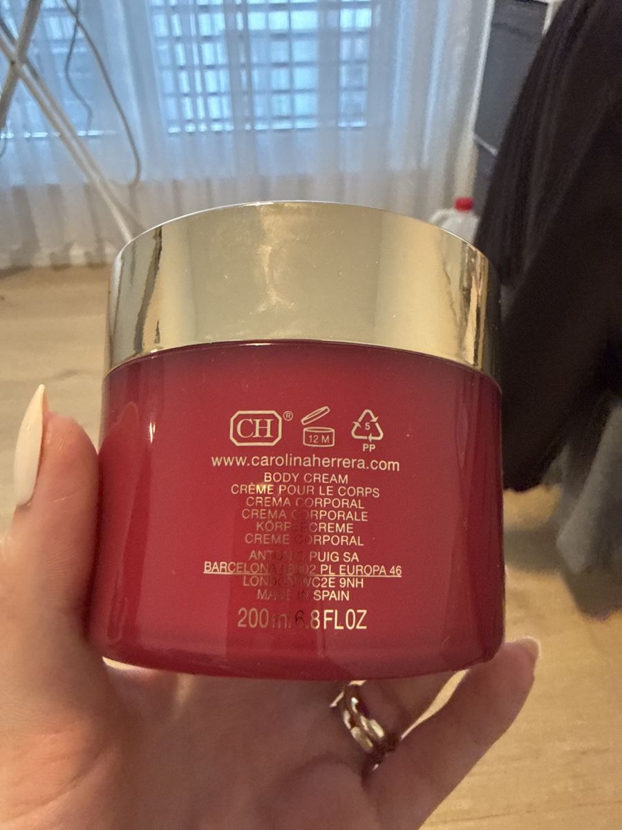 Idratazione: Carolina Herrera Body Creme – Nuovo (secondo la descrizione) da Untersiggenthal venduto da zej_s2dw 2
