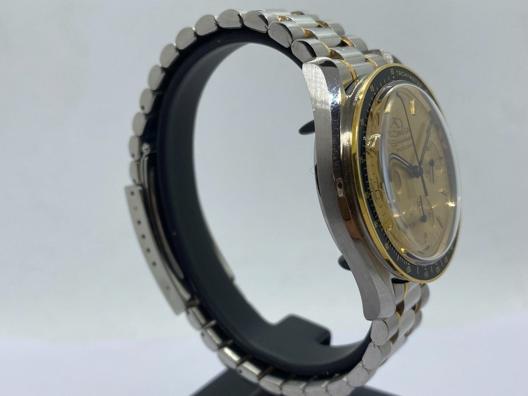 Omega Orologi: OMEGA Speedmaster 39mm Automatik – Usato da Arch venduto da Karibu19 2