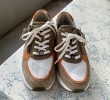 Caprice Sneaker, Gr. 38, mit seitlichem Reissverschluss