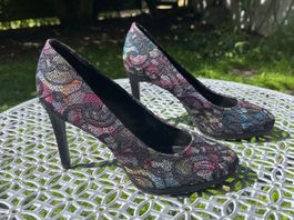 Graceland Pumps, Spitzenmotiv, Gr. 38, Sehr guter Zustand!