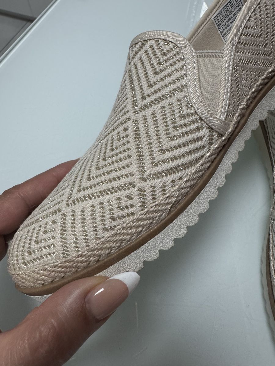 Scarpe da donna: Bobs Damenschuhe Größe 38 in Sand – Usato da chur venduto da merygori 1