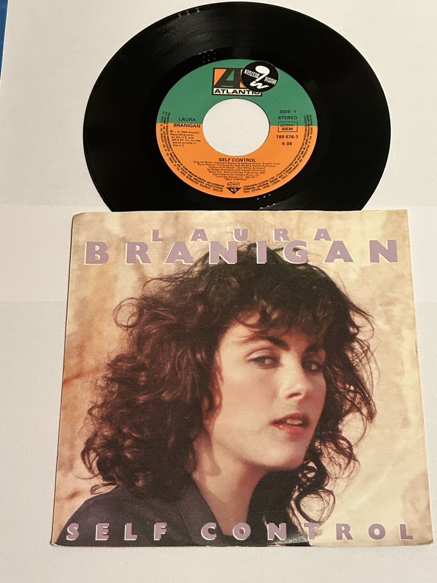 Vinyles: Laura Branigan. 1984. Self Control – D'occasion à Faulensee par Mizuno06