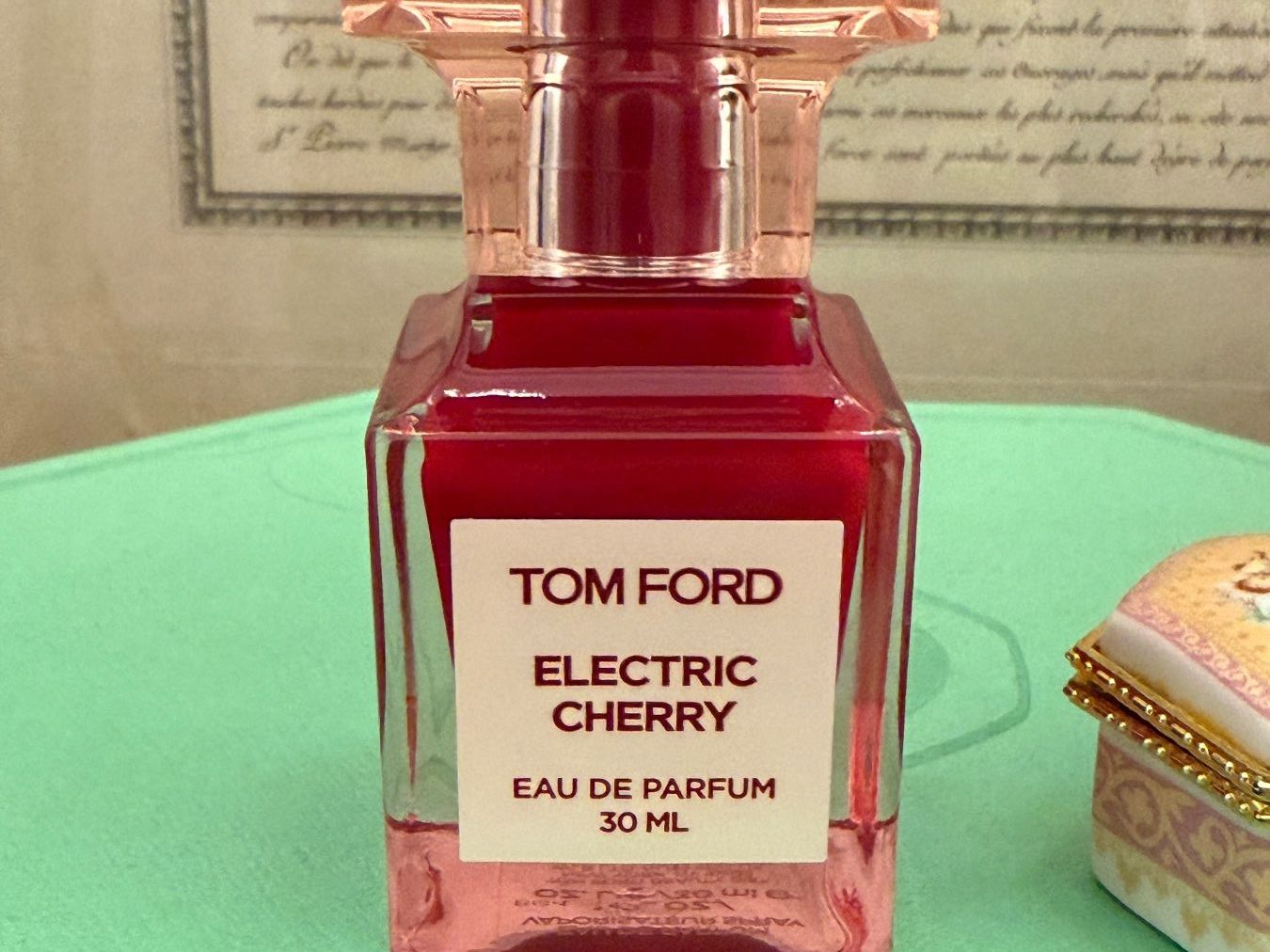Tom Ford Profumi & Eau de Toilette: Tom Ford Electric Cherry Eau de Parfum 30 ml – Nuovo (secondo la descrizione) da St-Maurice venduto da Sandrinette123 3