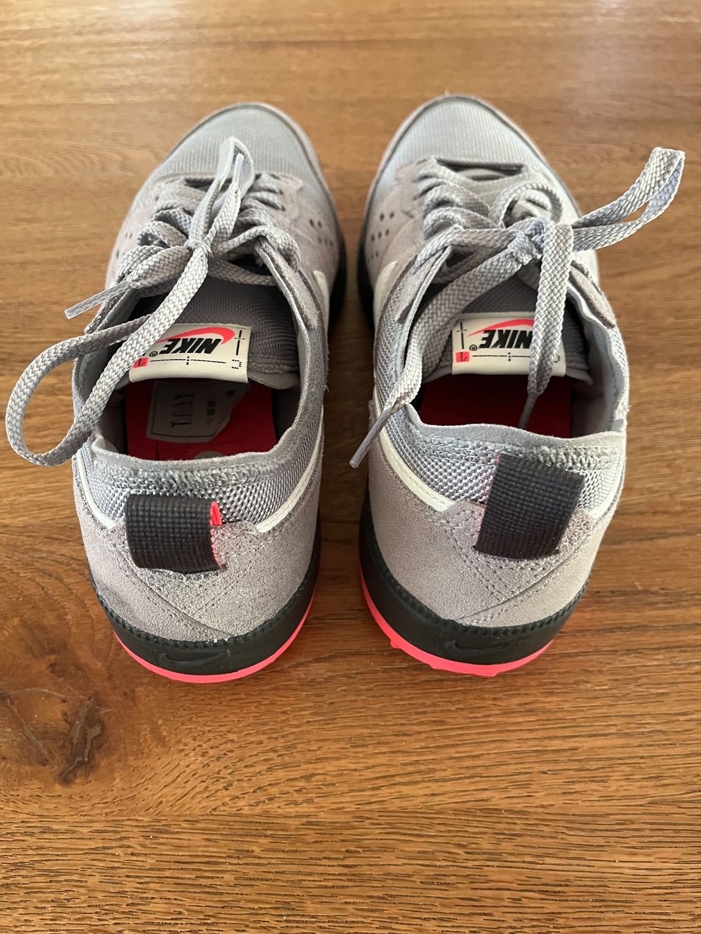 Nike Scarpe da uomo: Sneaker Nike C1TY Cement Grey Hyper Grösse EUR 44 – Usato da Kleindietwil venduto da sternenstaub_as 3