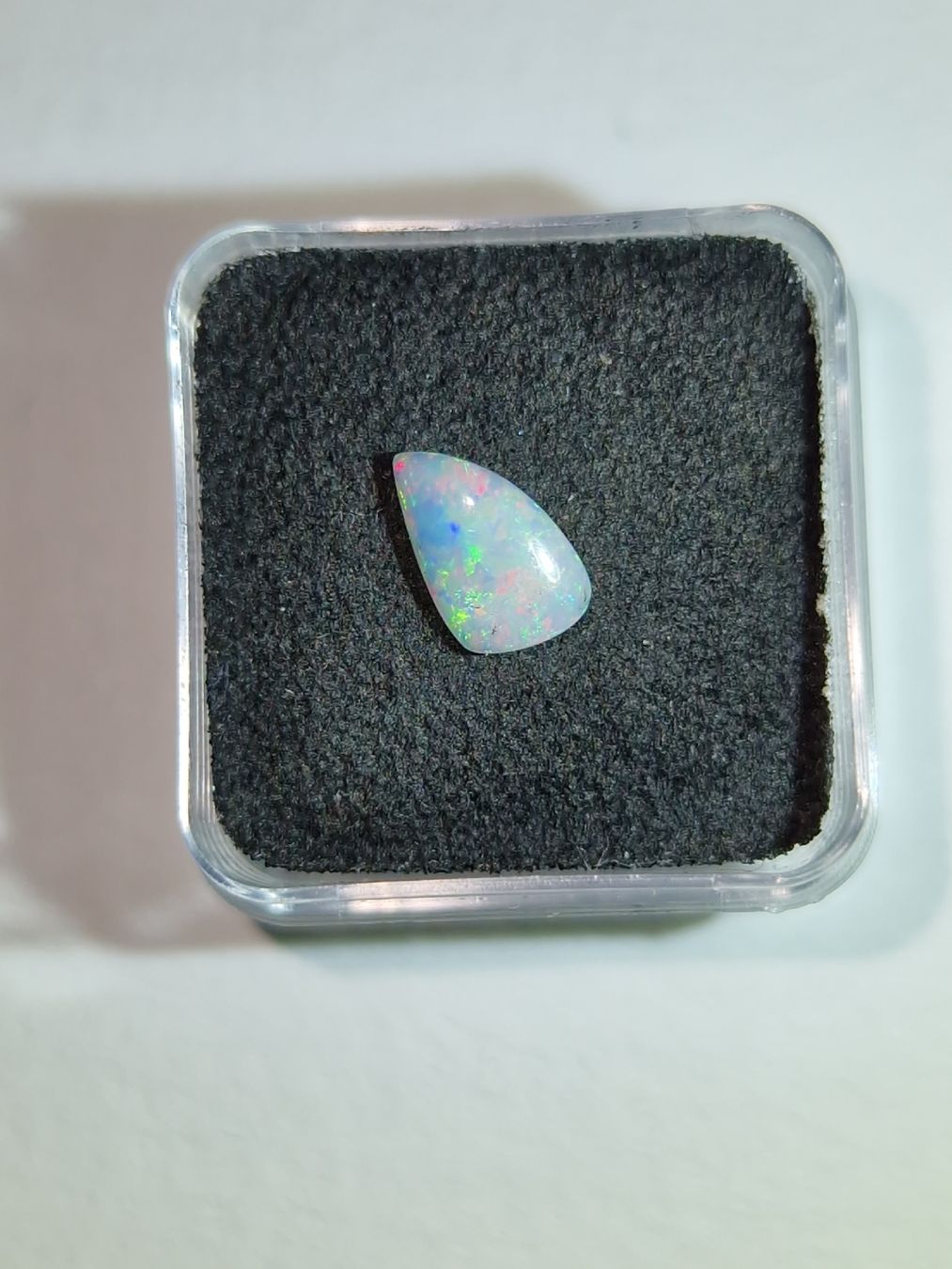 Pietre preziose: petite opale noire australie – Nuovo e nell'imballaggio originale da fribourg venduto da hakoh 1