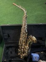 Saxophone alto Jupiter en laiton avec étui inclus