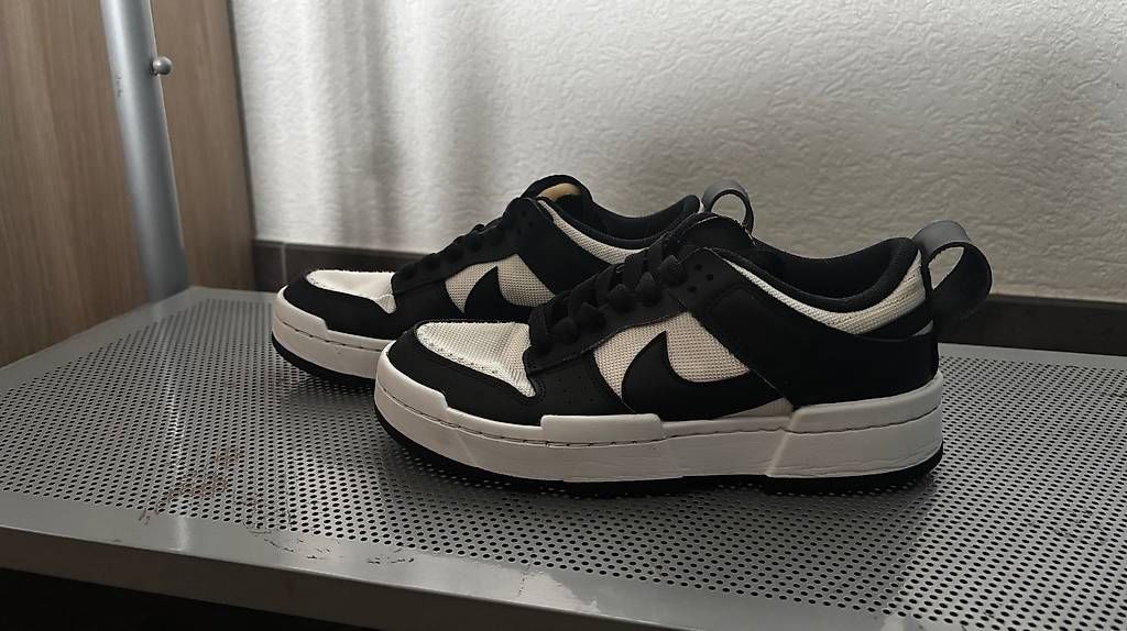 Scarpe da donna: Nike Low Dunk Disrupt noir/blanche – Usato da Châtel-St-Denis venduto da leacherre