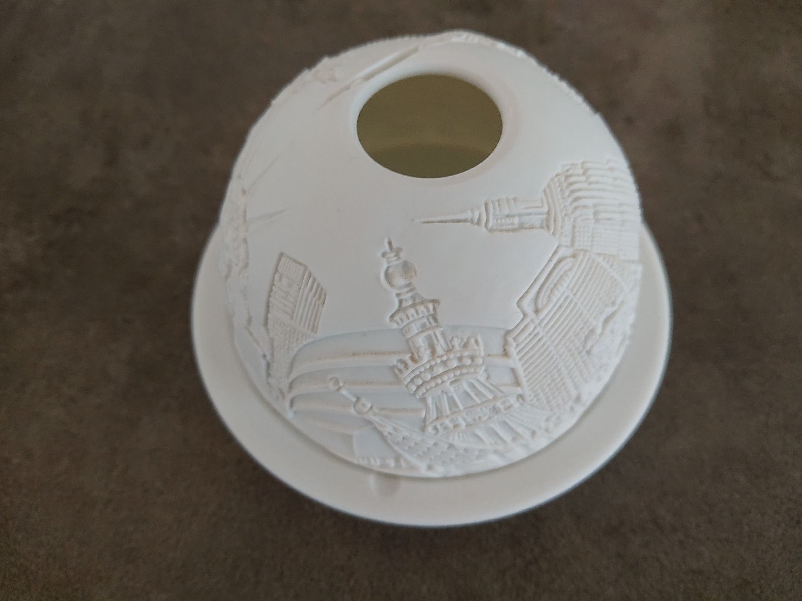 Bernardaud Tutte le decorazioni: Bernardaud Lithophanie New-York – Usato da Lentigny venduto da ti_2020 1