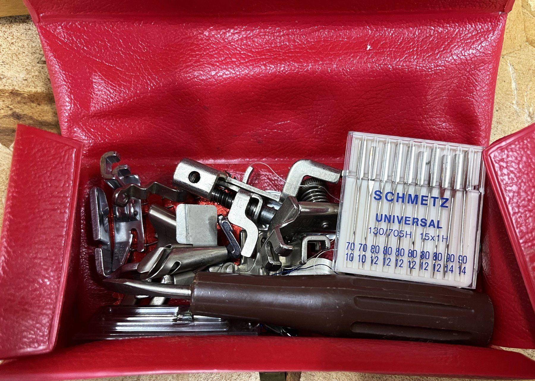 Singer Nähmaschinen: Vintage Singer 320K Nähmaschine – Gebraucht aus Oftringen von vuc_frq6 6