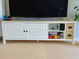Weißes TV-Sideboard von Micasa mit Holzoberfläche