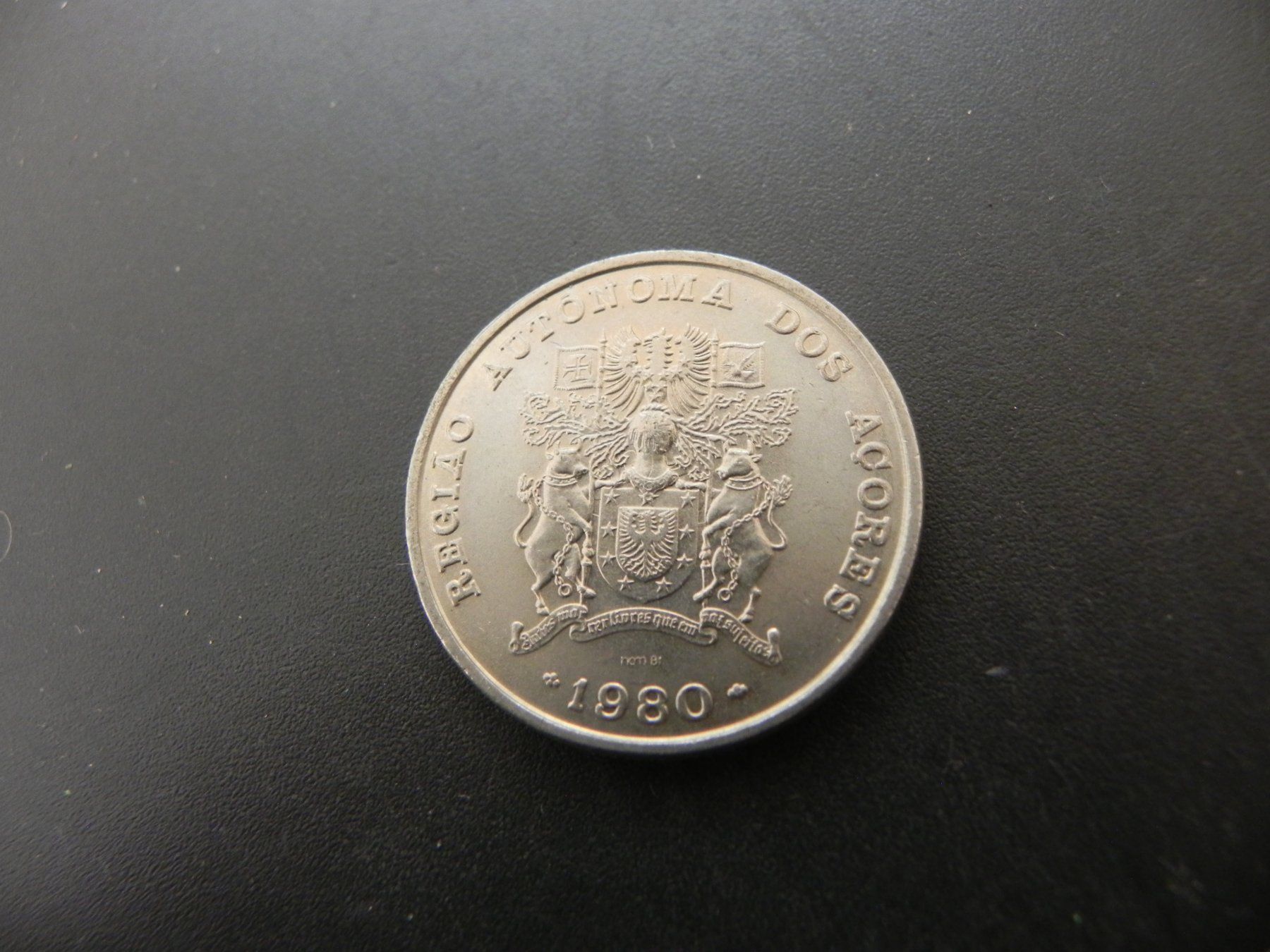 Tutti le monete: Acores 25 Escudos 1980 – Usato da Biel/Bienne venduto da Gogolozi 1