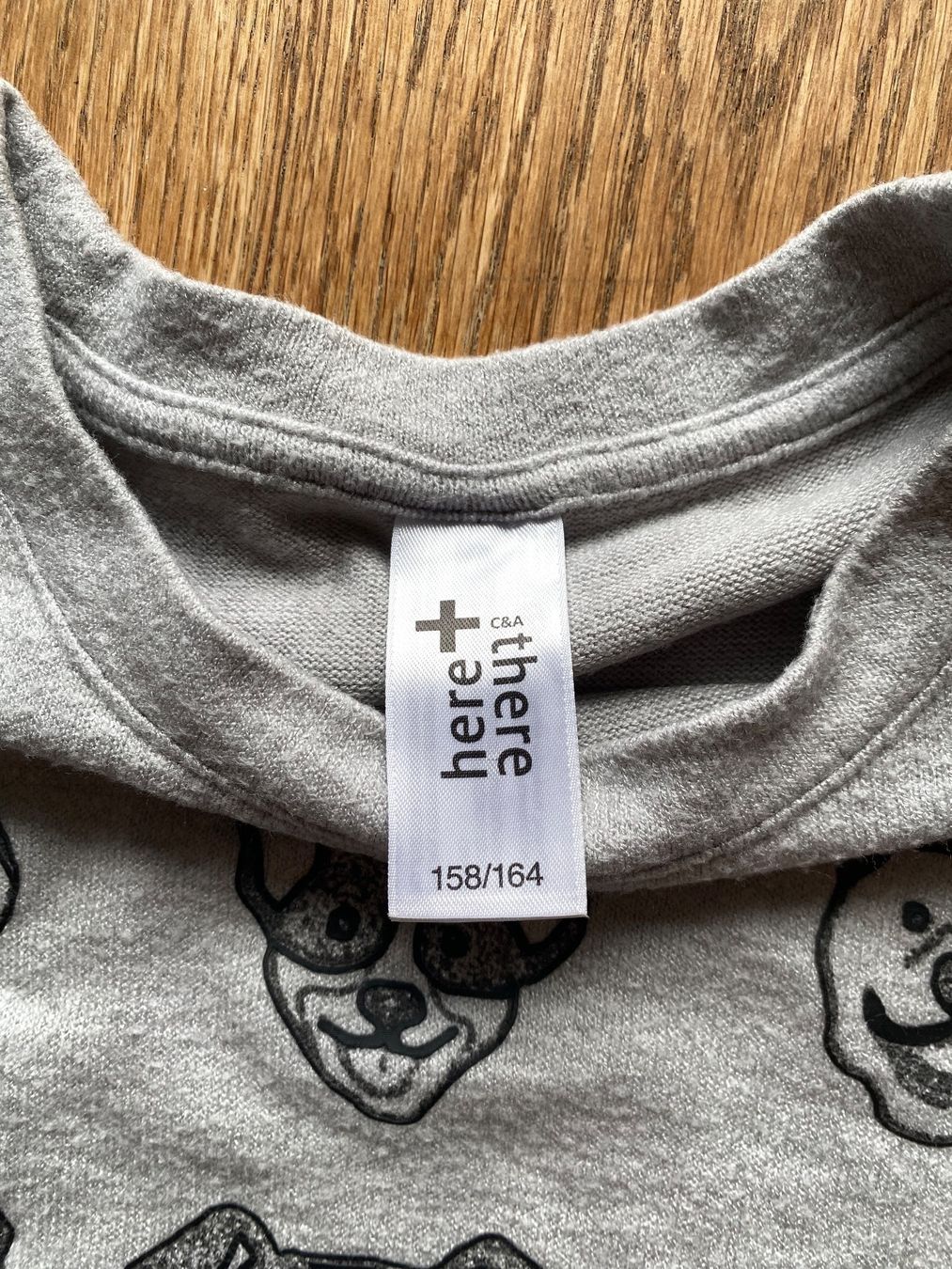 C&A Maglioni & Felpe: Pullover Mädchen – Usato da Riedholz venduto da emm_22qn 2