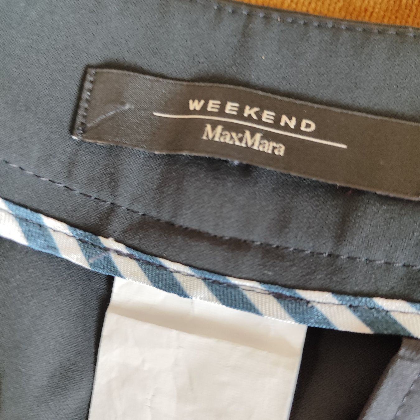 Max Mara Pantaloni: Max Mara Damen Hose GR 40 – Usato da Langnau am Albis venduto da Judithsebi