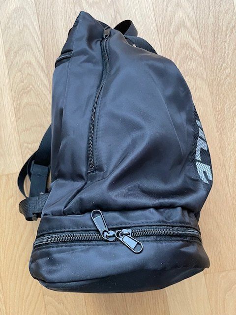 Zaini: Rucksack Sport/ Freizeit – Usato da Zürich venduto da Sonnenblume_65 3