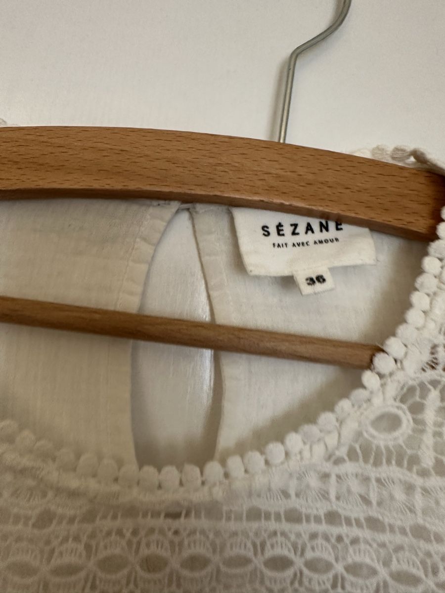 Sezane Top: Haut blanc Sézane – Nuovo (secondo la descrizione) da Lausanne venduto da Liinoa 2