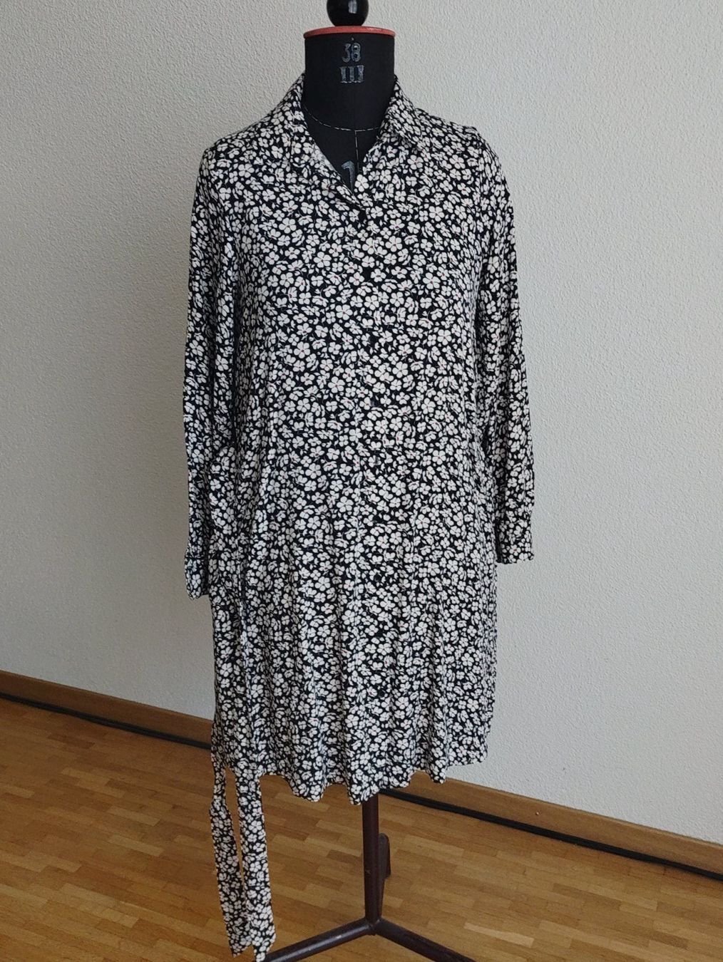 C&A Vestiti: Blumenkleid langarm Gr. 36 – Usato da Strengelbach venduto da Phorensic_30 2