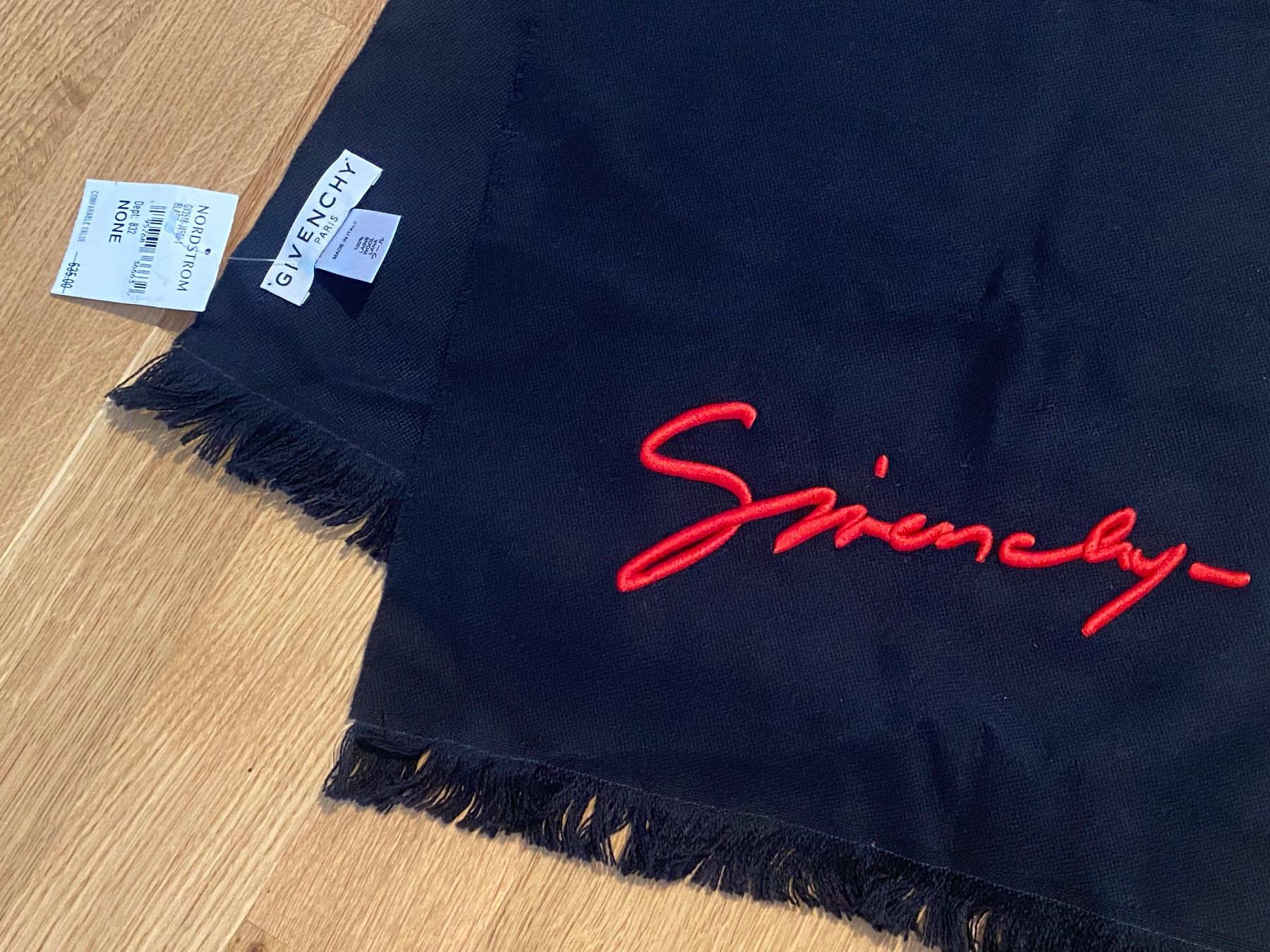 Givenchy Foulard & Sciarpe: ORIGINAL GIVENCHY SCHAL LADENPREIS: 635.- ÉCHARPE FABRIKNEU – Nuovo e nell'imballaggio originale da Zürich venduto da s-a-w-e 4