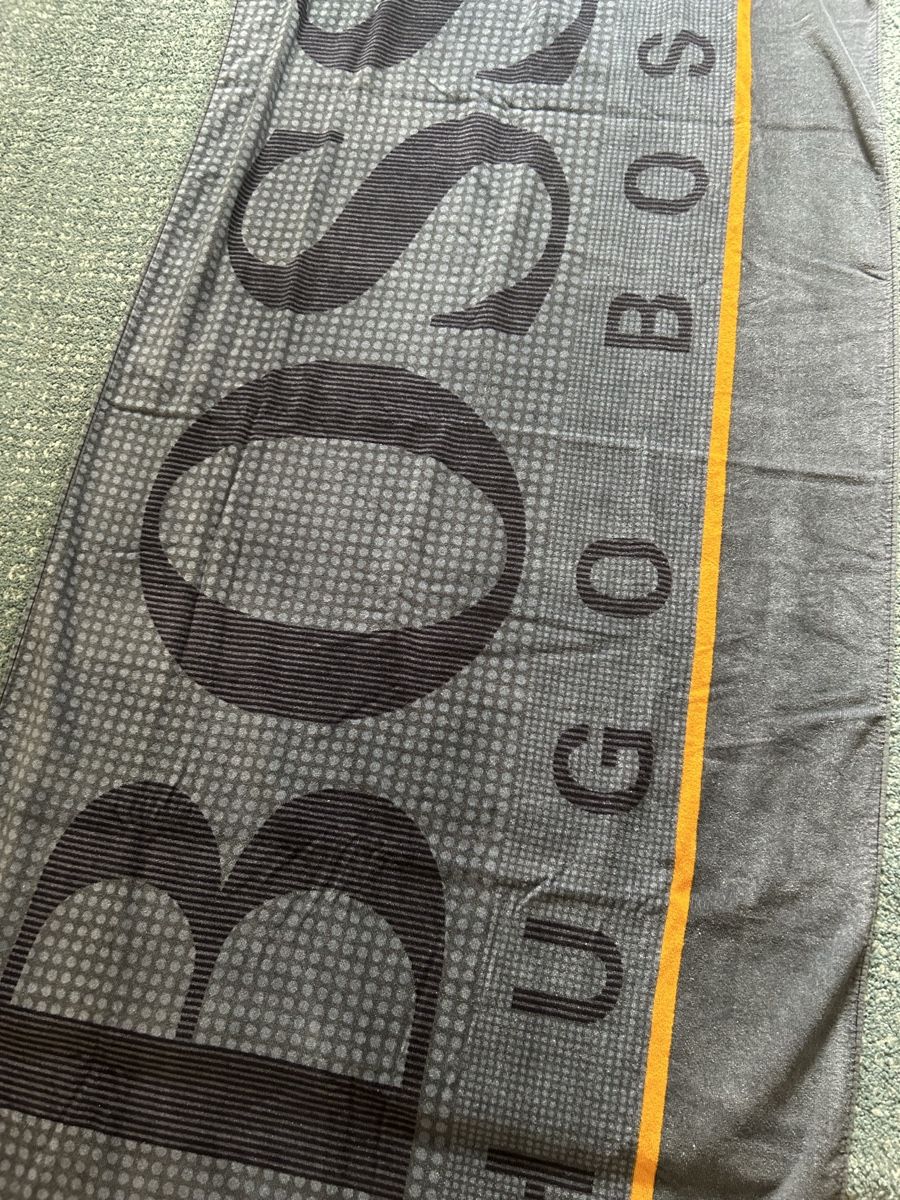 Hugo Boss Serviettes de bain: Hugo Boss Strandtuch, Badetuch – Neuf (Voir description) à Bern par floorball_zoro 1