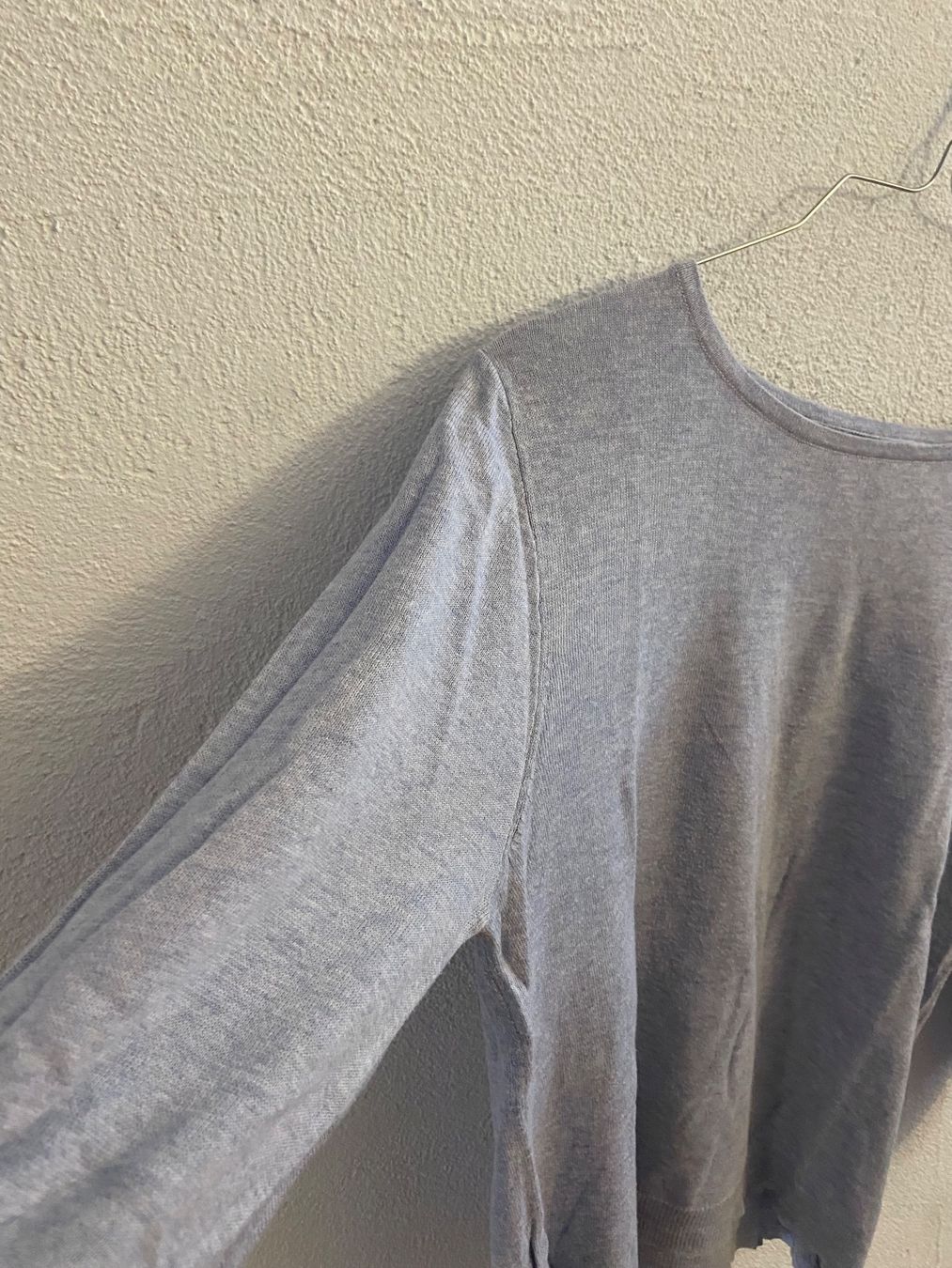 Mango Maglioni & Felpe: MANGO Pullover mit 3/4-Ärmeln hellblau  (Gr. M) – Usato da Thalwil venduto da Luninul 3