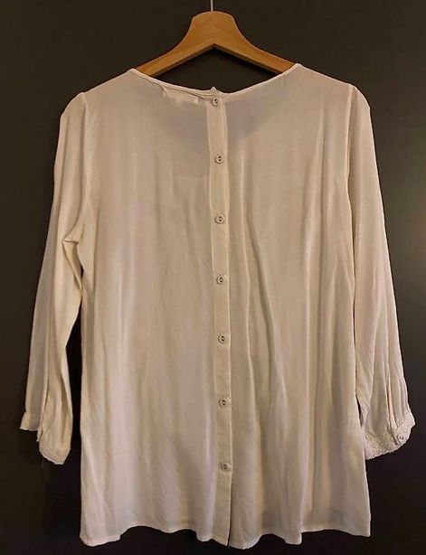 Chemisiers: Review Bluse mit Spitze, creme – D'occasion à Embrach par ale_v5qn 3