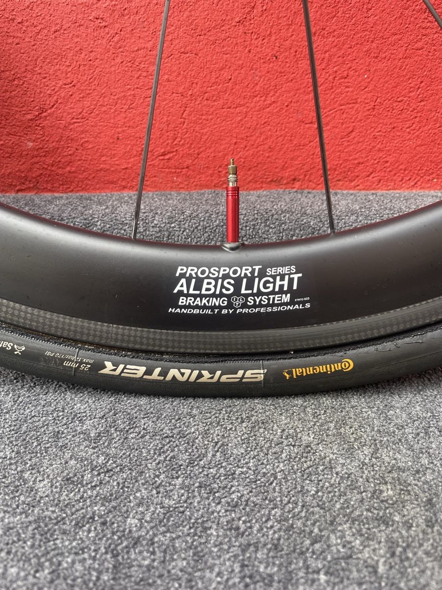 Edco Pneus & Roues: Roues carbone Edco 50  – D'occasion à Chézard-St-Martin par GJelo 1
