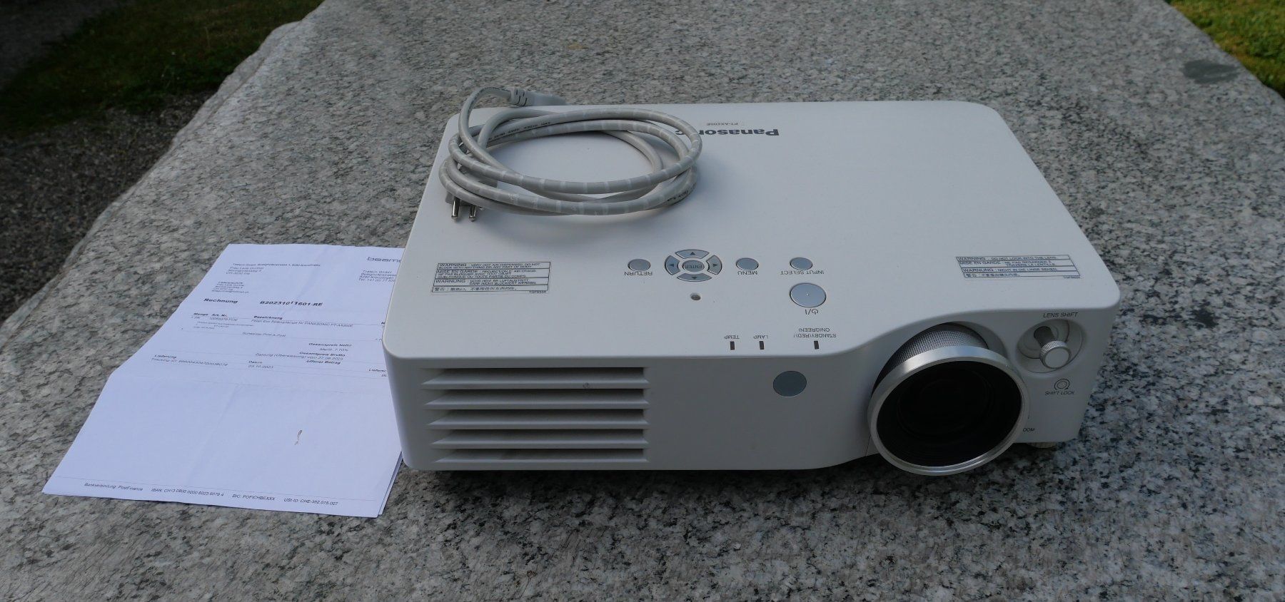 Panasonic Vidéoprojecteurs: Panasonic Beamer PT-AX200E – D'occasion à Vessy par grandfontaine