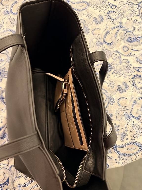 Taschen für Damen: Borsa Calvin Klein nera   – Gebraucht aus Canobbio von jenniii_.lorenziii 2