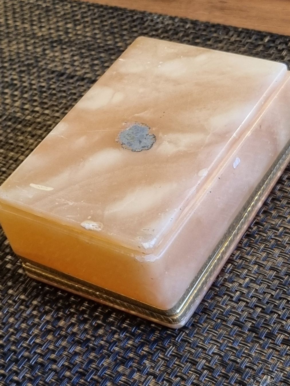 Behälter & Ähnliches: Vintage Onyx Alabaster Schatulle mit Metallrand – Gebraucht aus Scharnachtal von devin03 3